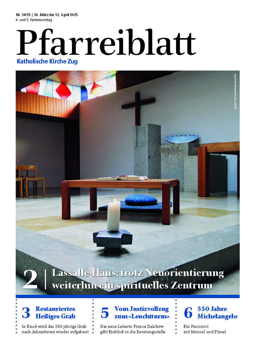 Titelseite des Pfarreiblattes mit Ausgabeangabe, Titelthemen und einem Bild.