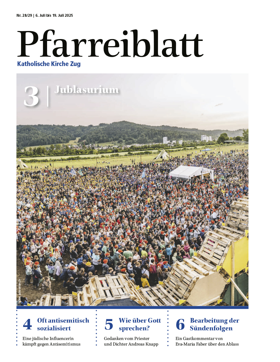 Titelseite des Pfarreiblattes mit Ausgabeangabe, Titelthemen und einem Bild.
