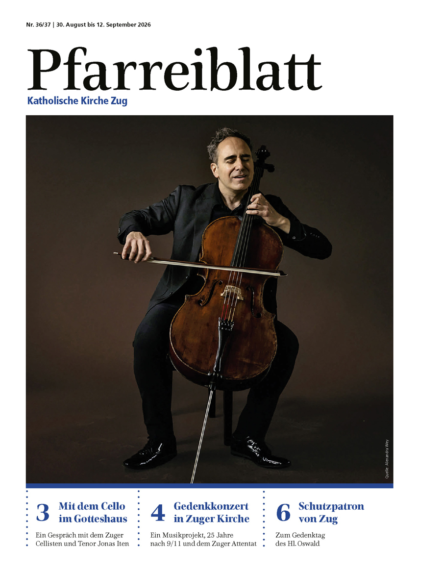 Titelseite des Pfarreiblattes mit Ausgabeangabe, Titelthemen und einem Bild.